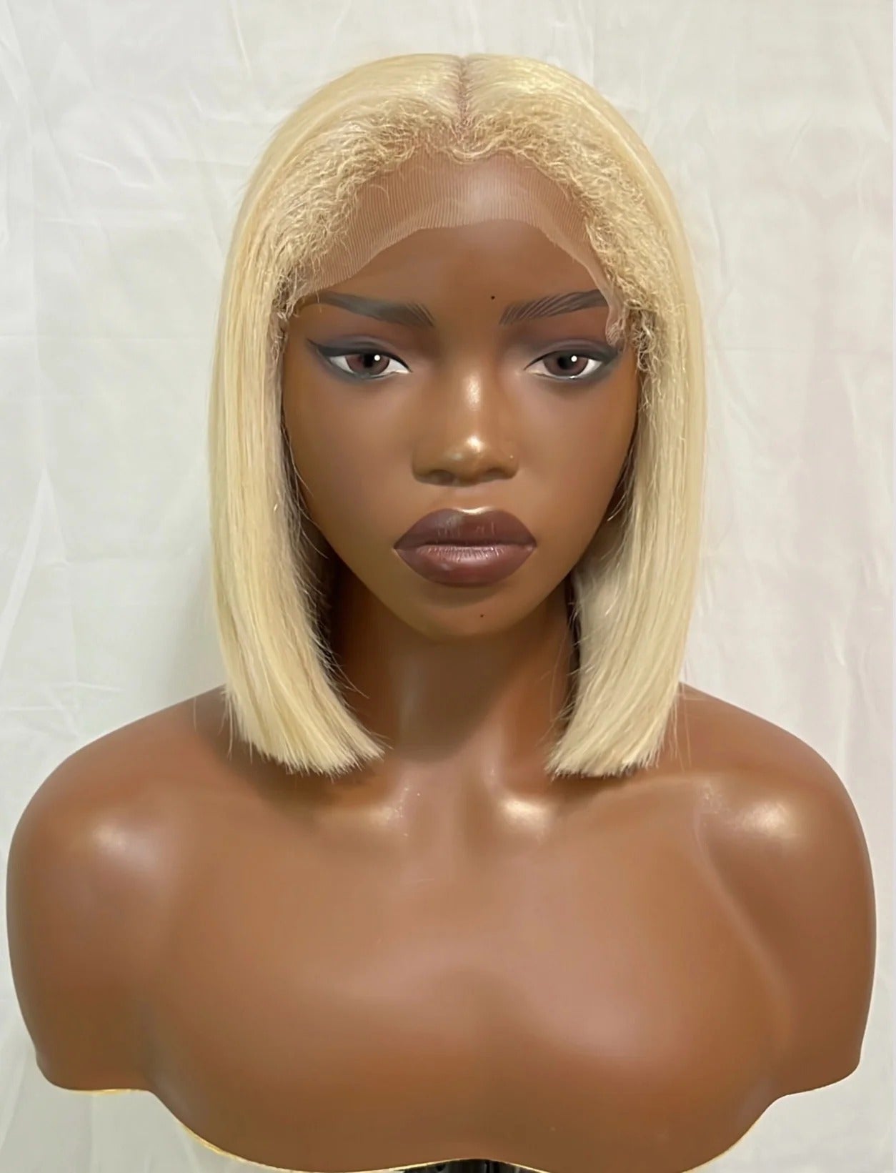 Hybrid Kelly 613 Custom Wig – Blonde Bob with Natural Texture