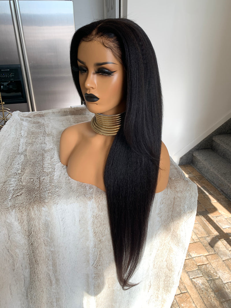 Nye Lace Front 30"
